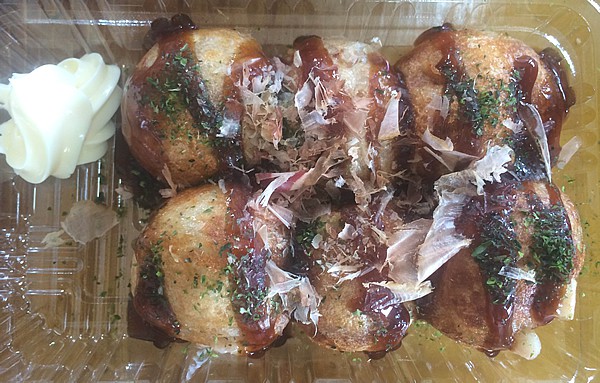 たこ焼きの移動販売車を携帯ショップのリニューアルオープン1周年記念イベントに派遣 In茨城県水戸市 イベントパートナー たこ焼きの移動販売車を携帯ショップのリニューアルオープン1周年記念イベントに派遣 In茨城県水戸市 イベントパートナー