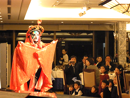 ロータリークラブクリスマス会で中国雑技ショーを開催 In東京 浅草 イベントパートナー ロータリークラブクリスマス会で中国雑技ショーを開催 In東京 浅草 イベントパートナー