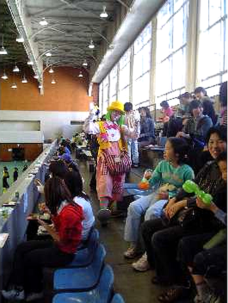 企業主催の社員向けイベントに女の子のピエロ クラウン を派遣 In愛知 名古屋 イベントパートナー