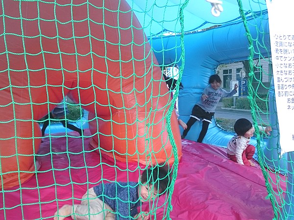 エア遊具(ふわふわ)