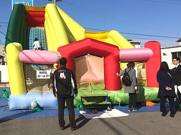 エア遊具(ふわふわ)