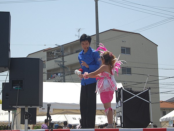 ジャグリングパフォーマー