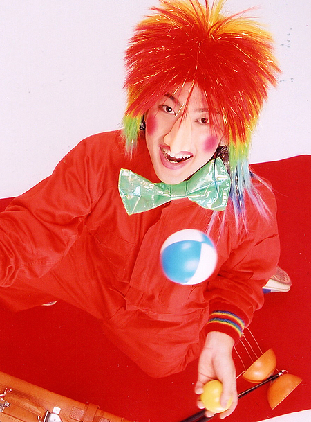 ジャグリングパフォーマー