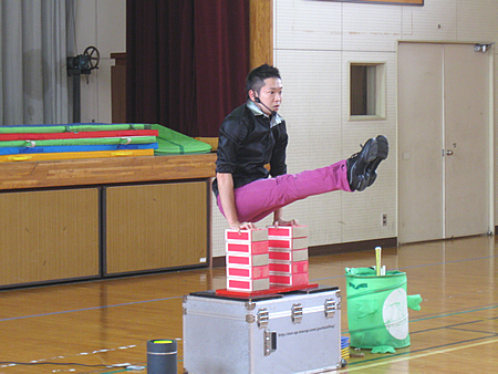 ジャグリングパフォーマー