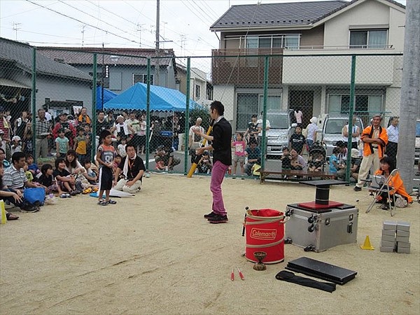 ジャグリングパフォーマー