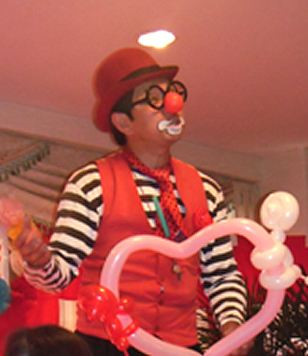 お伺いしたピエロ(クラウン)