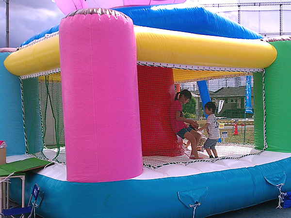 エア遊具(ふわふわ)