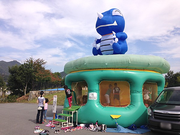 エア遊具(ふわふわ)