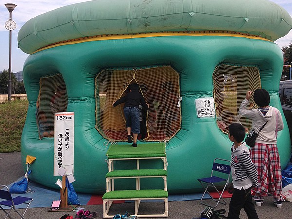 エア遊具(ふわふわ)