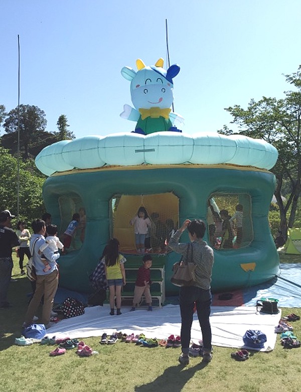 エア遊具(ふわふわ)