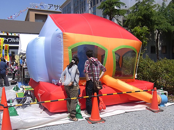 エア遊具（ふわふわ）