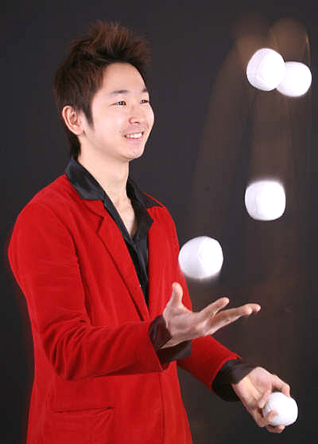 大道芸人ジャグリング