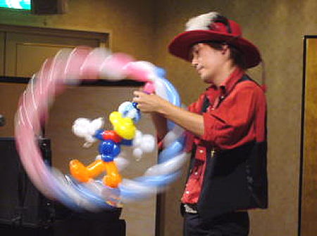 大道芸人・バルーンアート