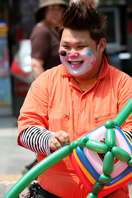 大道芸人・バルーンアート