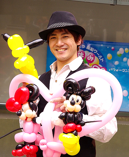 大道芸人・バルーンアート