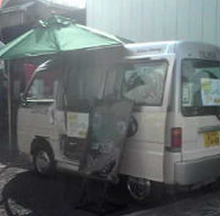 食品移動販売車・メロンパン