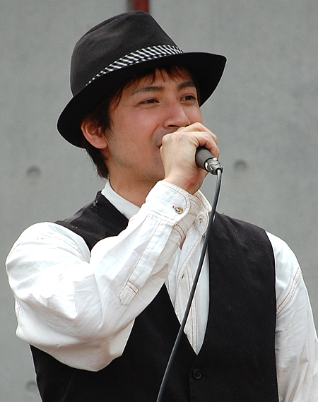 バルーンアートパフォーマー