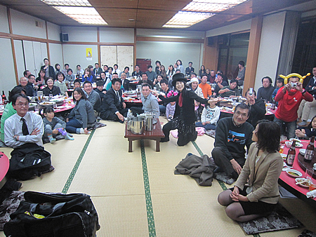 女性マジシャン