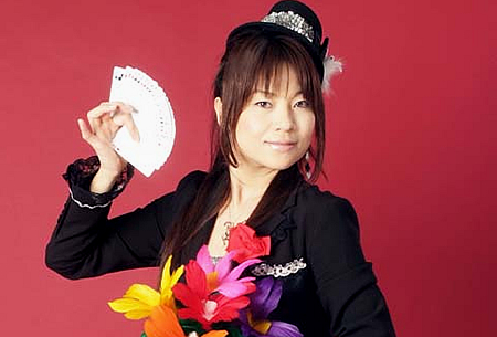 女性マジシャン
