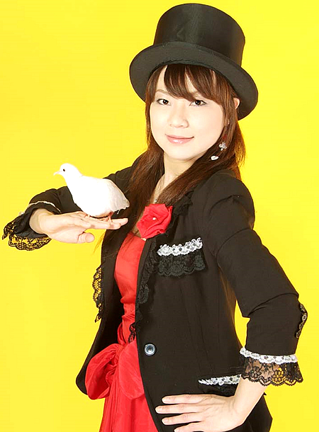 女性マジシャン