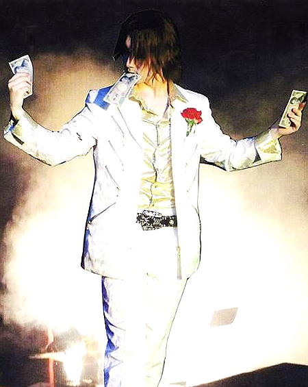 お伺いした女性マジシャン