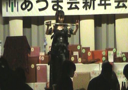 女性マジシャン