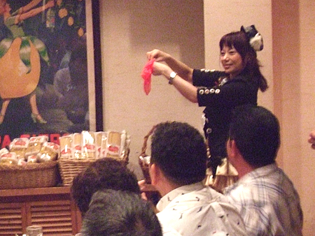 女性マジシャン