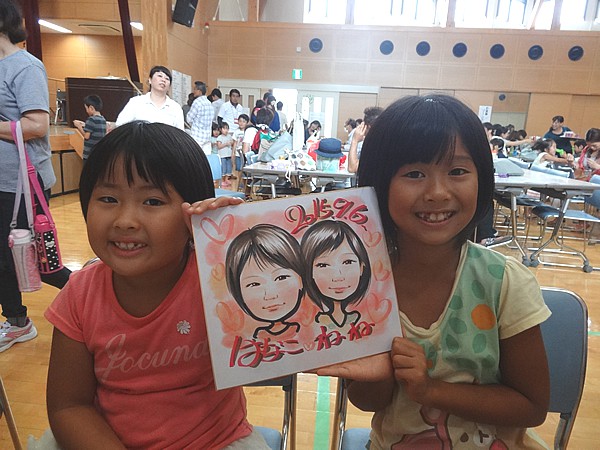 似顔絵をお描きした姉妹