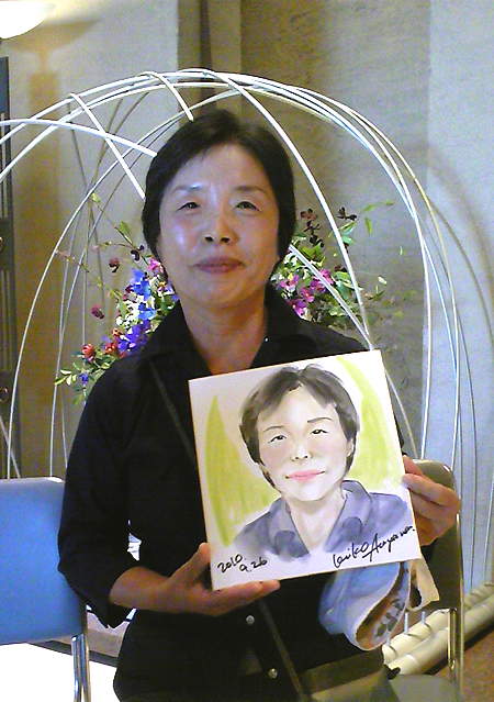 似顔絵をお描きした女性