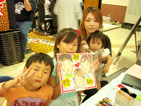 似顔絵をお描きした兄妹