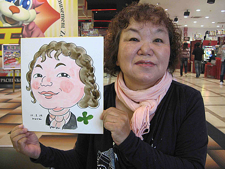 似顔絵をお描きした女性