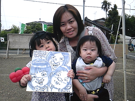 似顔絵をお描きした母子