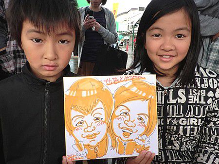 似顔絵ををお描きした兄妹