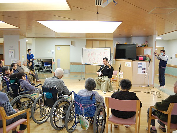 三味線演奏の様子