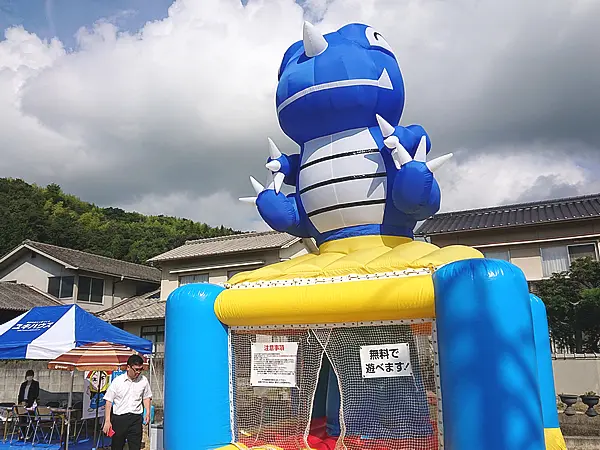 エア遊具(ふわふわ)