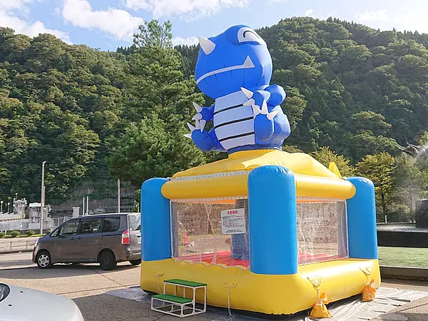 エア遊具(ふわふわ)