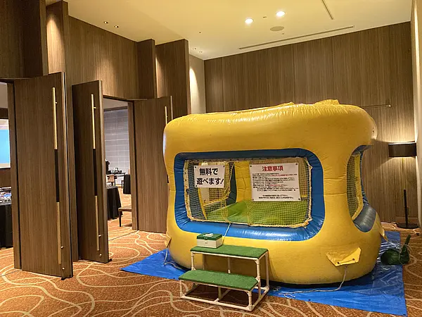 エア遊具（ふわふわ）