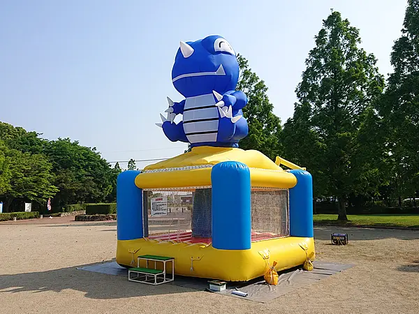 エア遊具(ふわふわ)