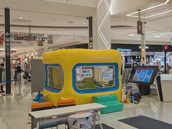 エア遊具（ふわふわ）