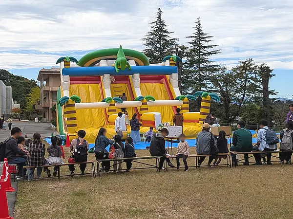 ツインスライダー